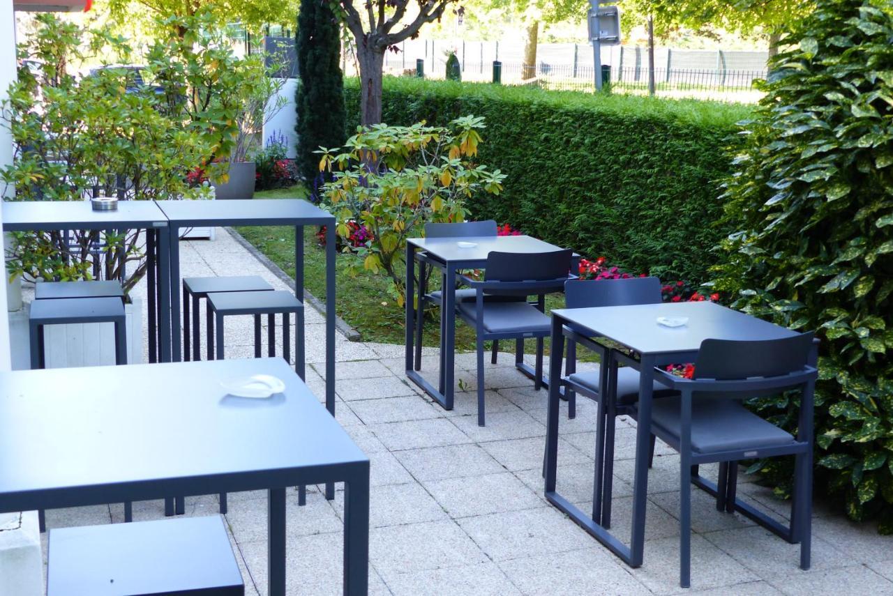 Hotel ibis Paris Meudon Velizy Exterior foto
