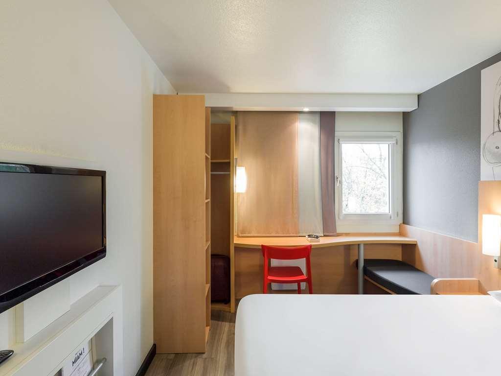 Hotel ibis Paris Meudon Velizy Habitación foto