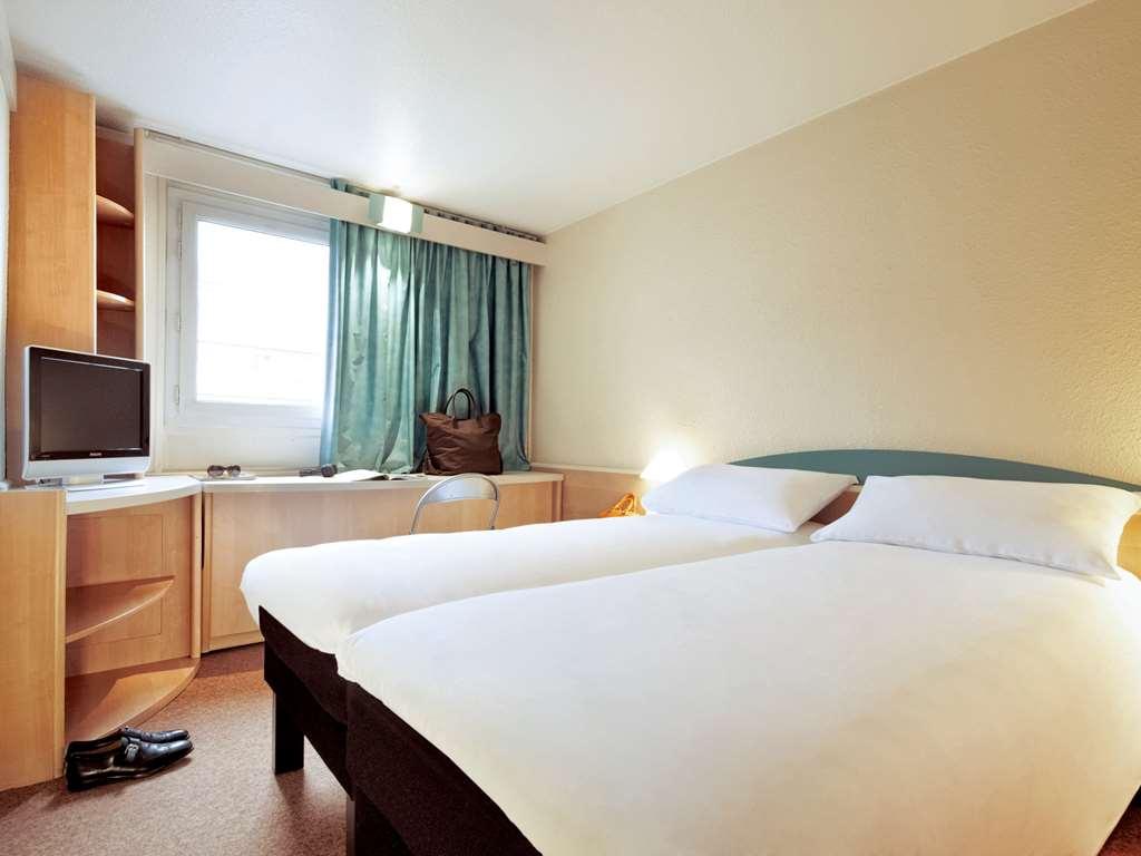 Hotel ibis Paris Meudon Velizy Habitación foto