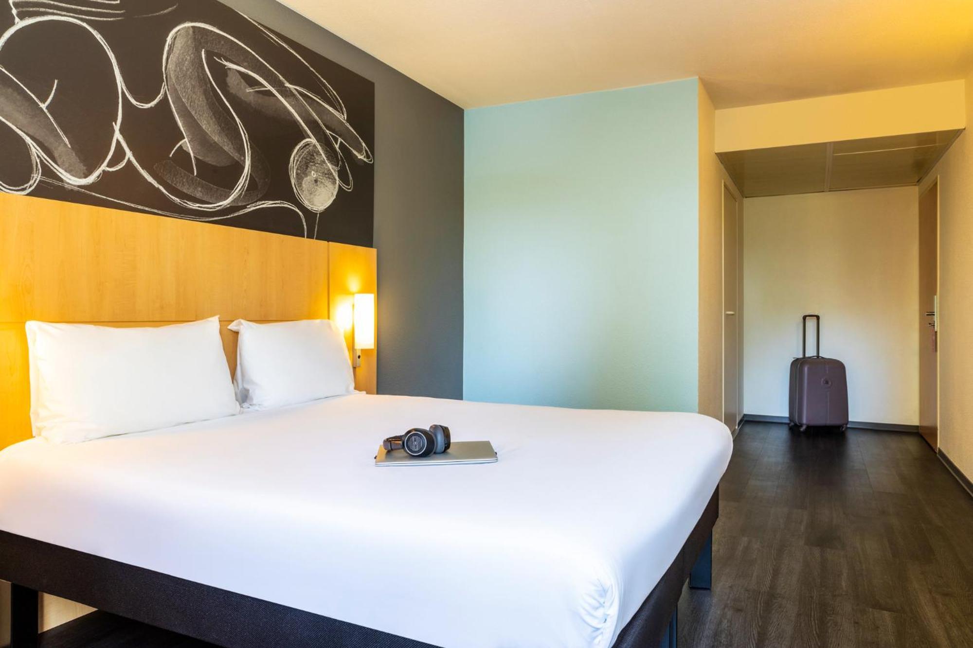 Hotel ibis Paris Meudon Velizy Exterior foto